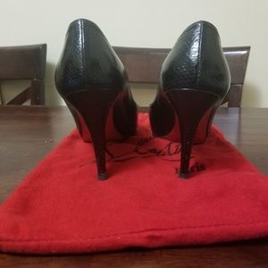 Christian Louboutin Black Heels w/ dust bag (Size